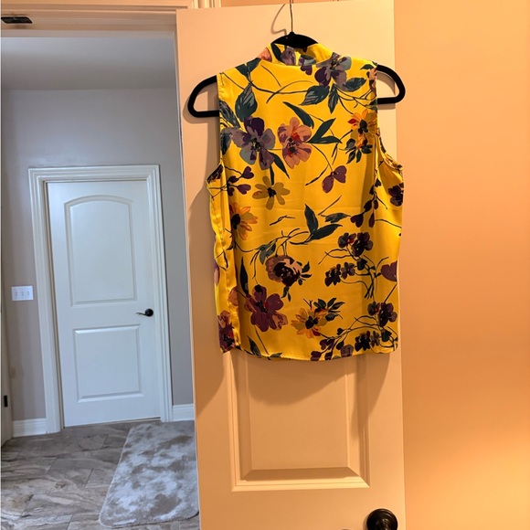 CAbi Printed Epitome Top - Picture 4 of 6